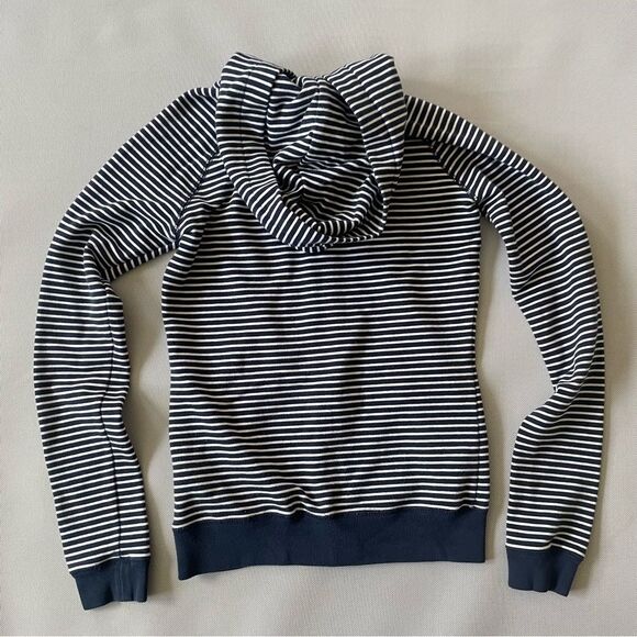 2000’s Tommy Hilfiger Spell Out Striped Zip Up Hoodie Women’s
Size XS (TP/XP) - Picture 7 of 12
